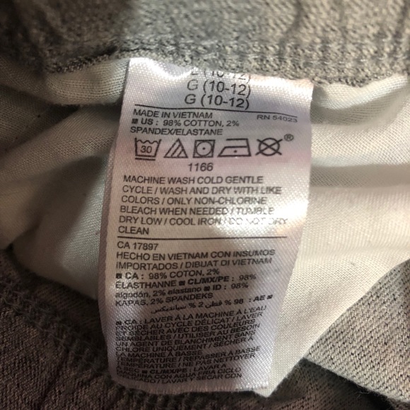 Old navy 10-12 boys shorts - Picture 3 of 4